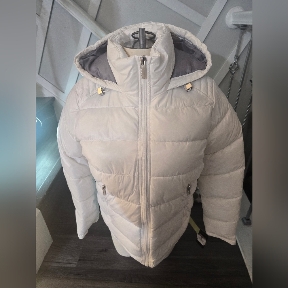 GUESS White Quilted Jacket